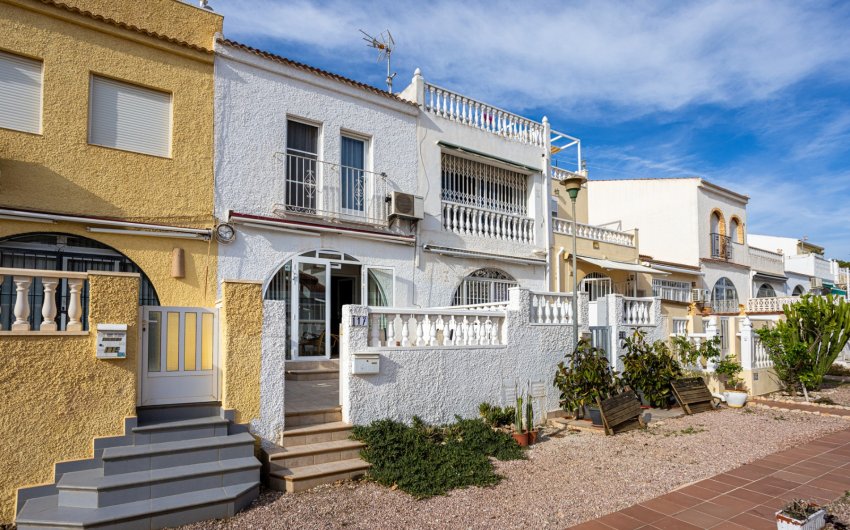 Herverkoop - Detached Villa -
Torrevieja - La Siesta