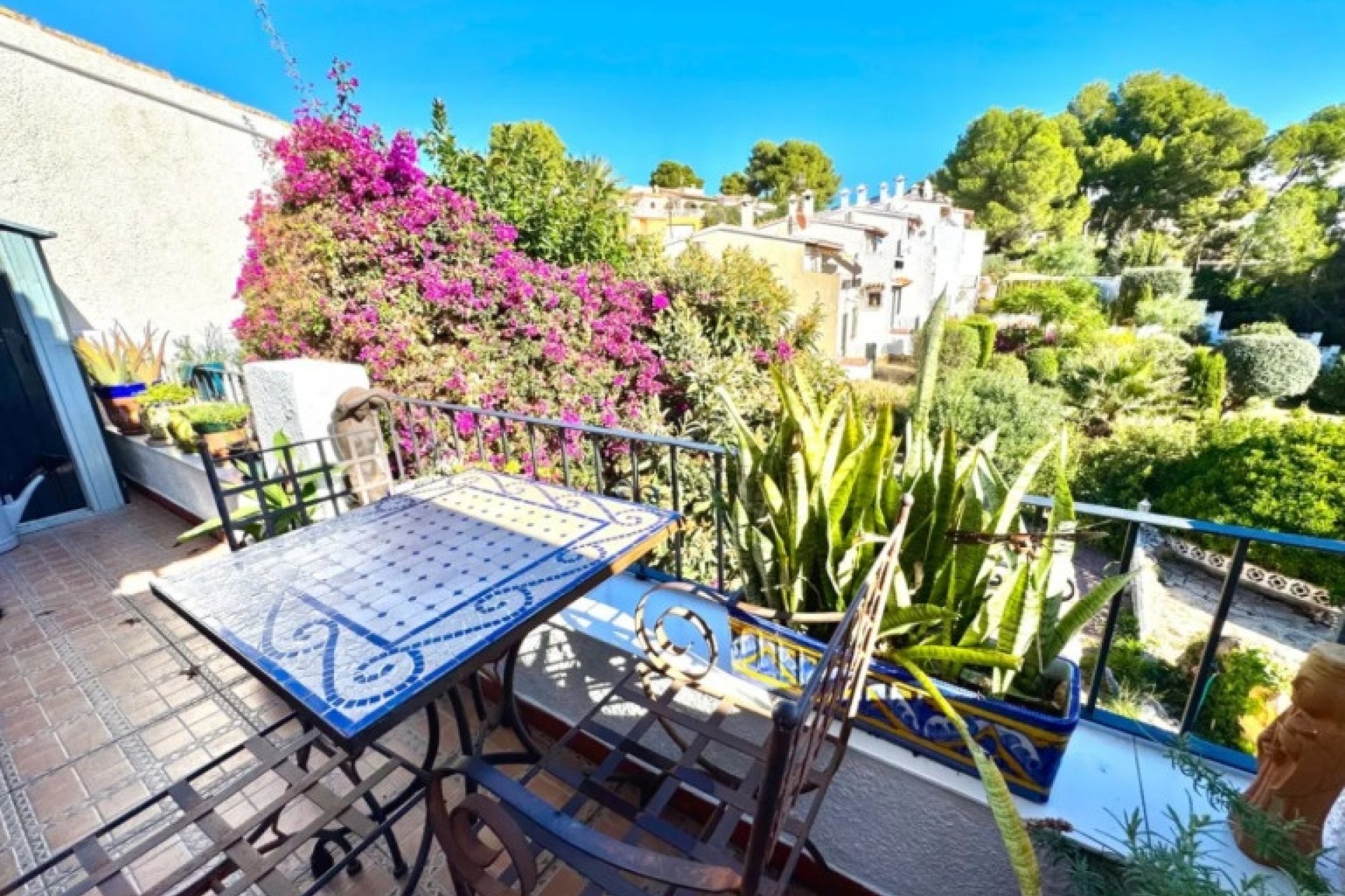 Herverkoop - duplex -
Moraira - Costa Blanca