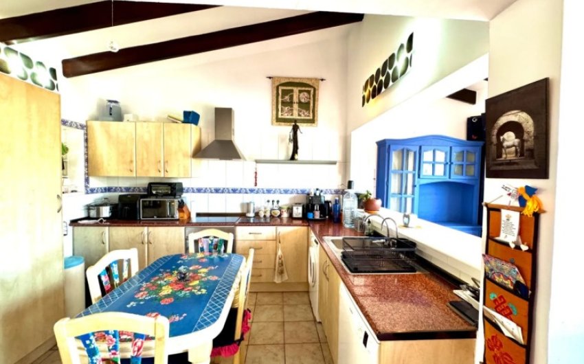 Herverkoop - duplex -
Moraira - Costa Blanca