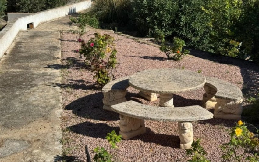 Herverkoop - duplex -
Moraira - Costa Blanca