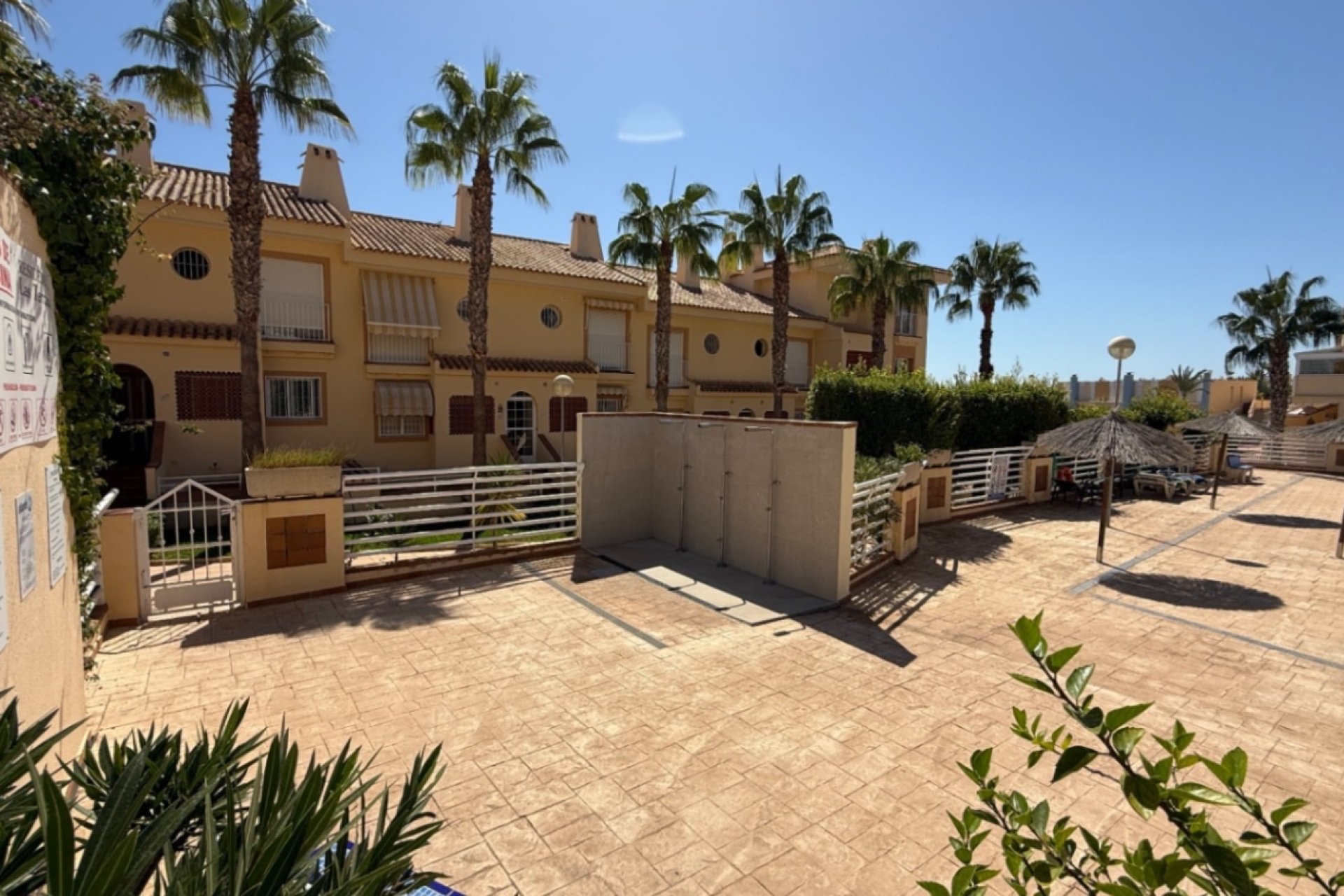 Herverkoop - duplex -
Orihuela - Inland