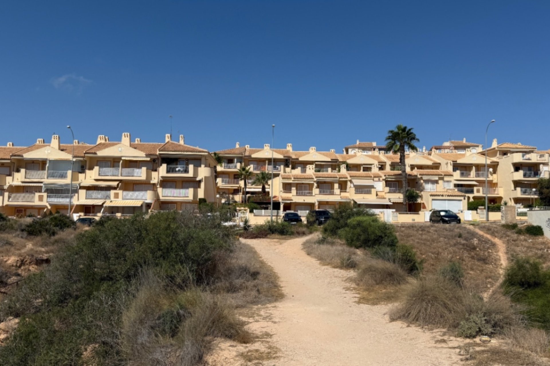 Herverkoop - duplex -
Orihuela - Inland