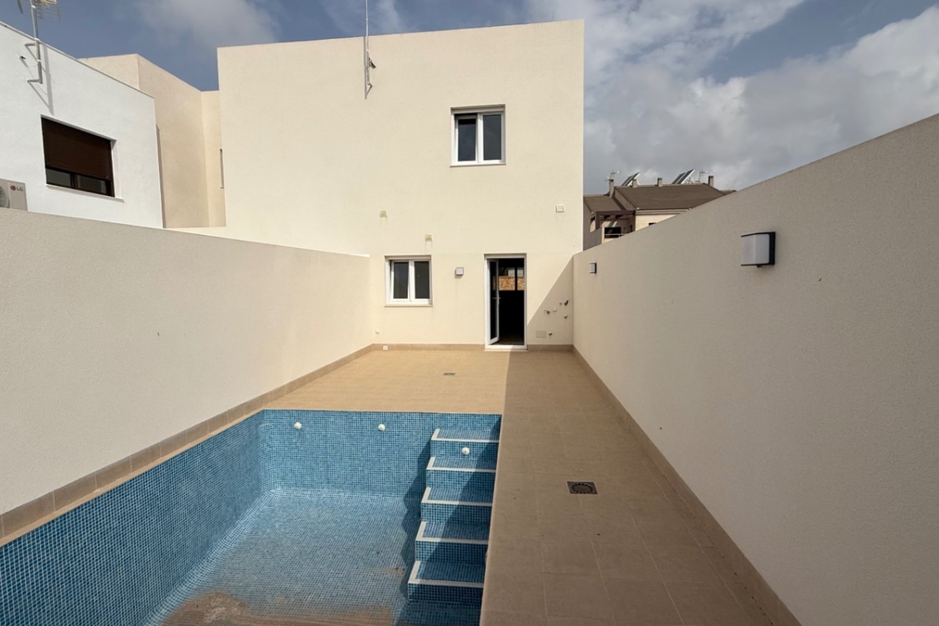 Herverkoop - duplex -
Pilar de la Horadada - Costa Blanca