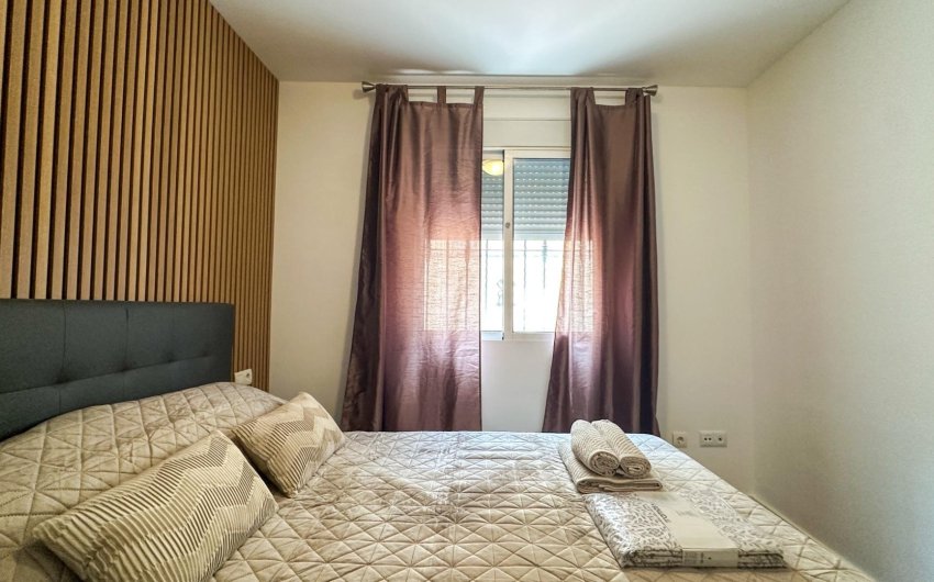 Herverkoop - duplex -
San Miguel de Salinas - Las Filipinas