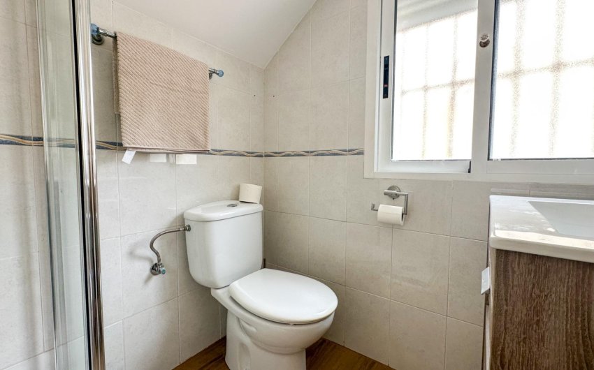 Herverkoop - duplex -
San Miguel de Salinas - Las Filipinas