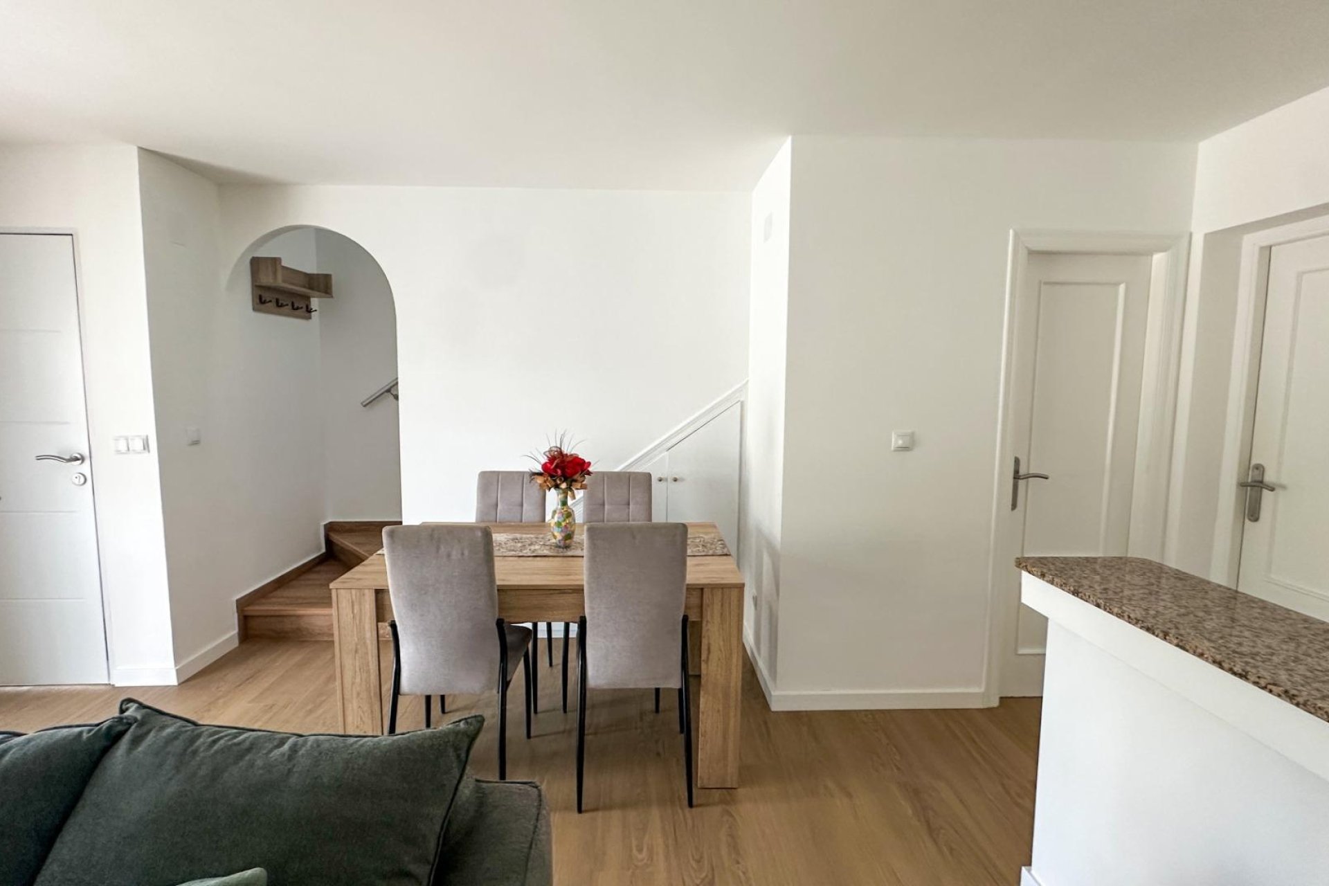 Herverkoop - duplex -
San Miguel de Salinas - Las Filipinas