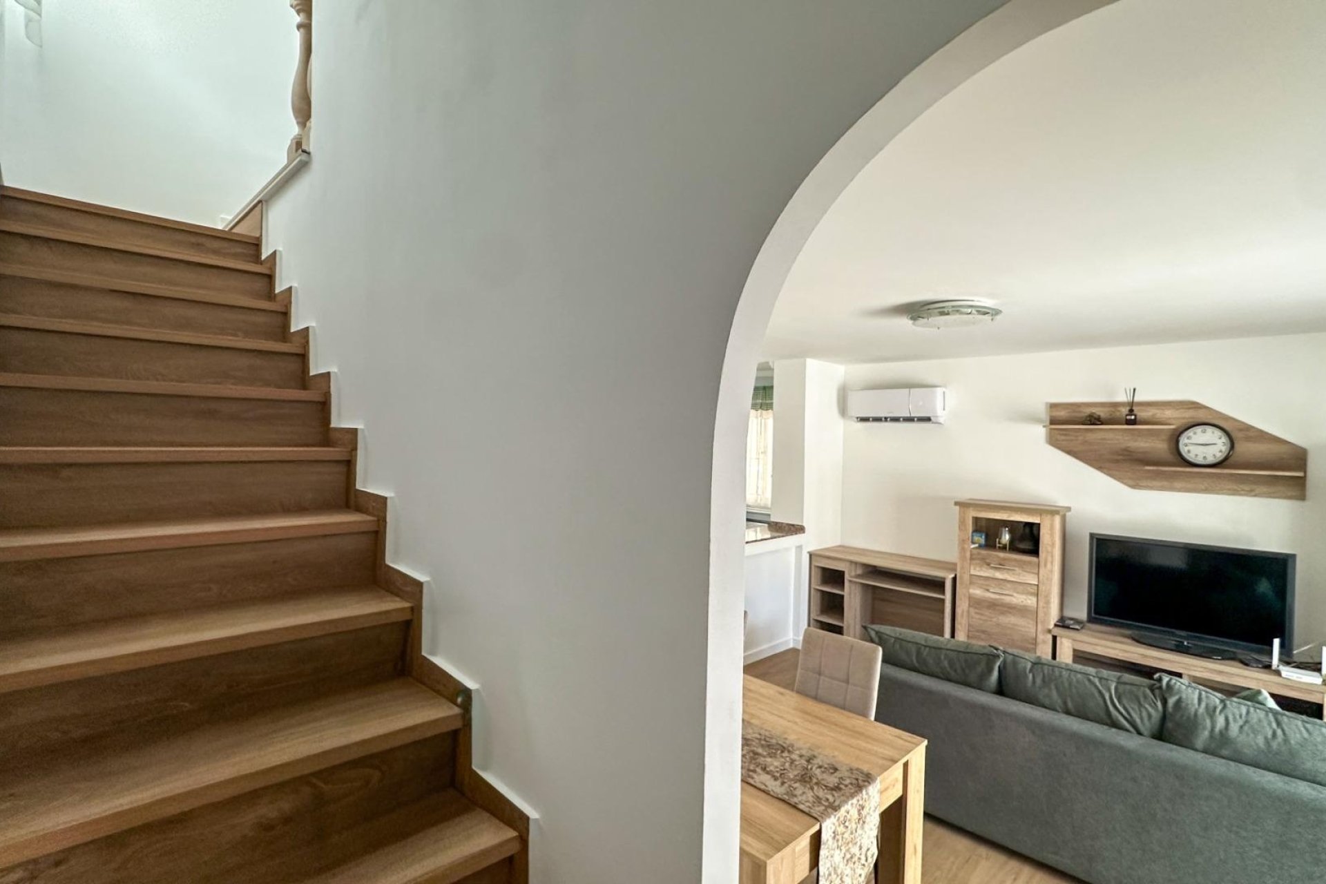 Herverkoop - duplex -
San Miguel de Salinas - Las Filipinas