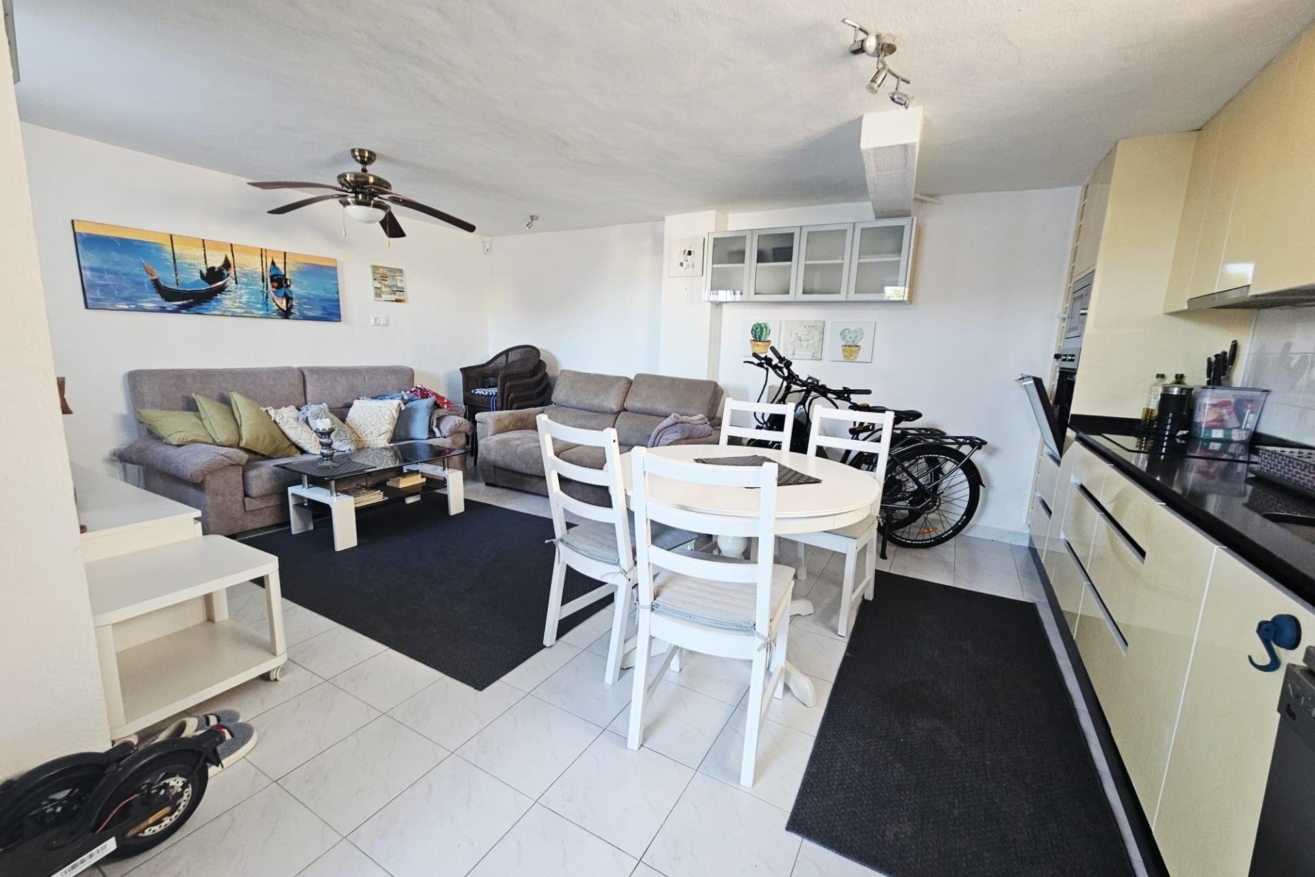 Herverkoop - duplex -
Torrevieja - Cabo Cervera