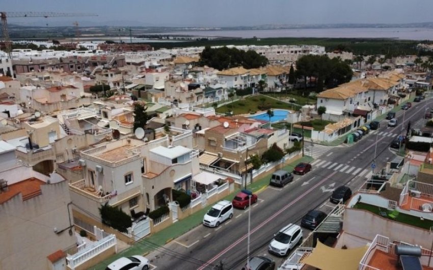Herverkoop - duplex -
Torrevieja - Costa Blanca