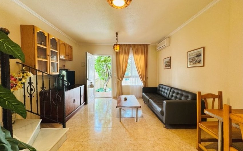 Herverkoop - duplex -
Torrevieja - Costa Blanca