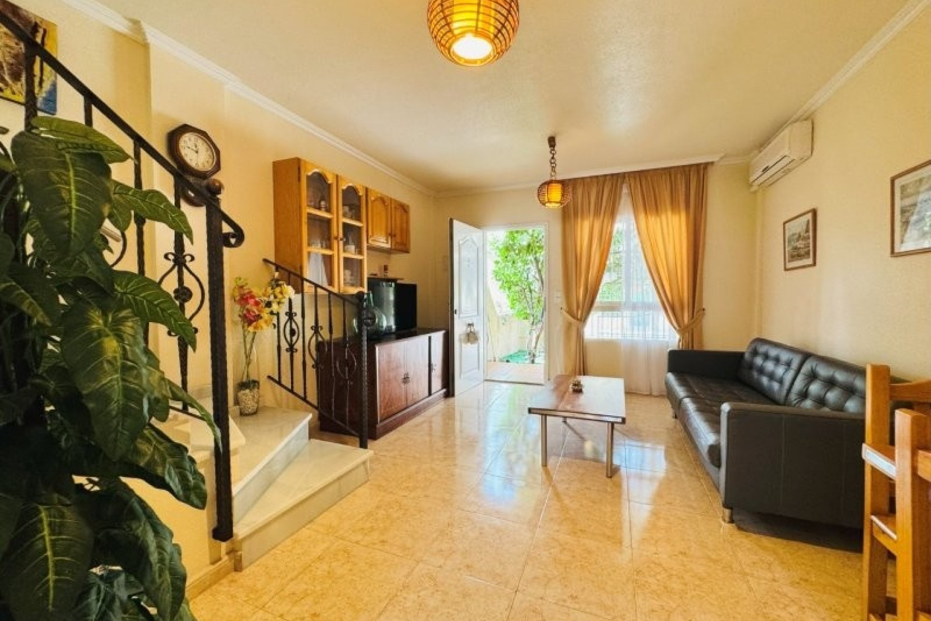 Herverkoop - duplex -
Torrevieja - Costa Blanca