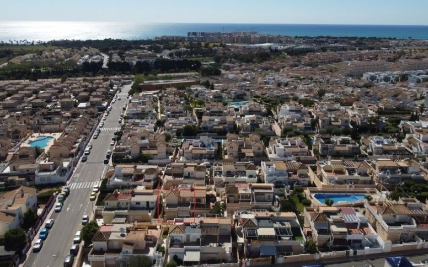 Herverkoop - duplex -
Torrevieja - Costa Blanca
