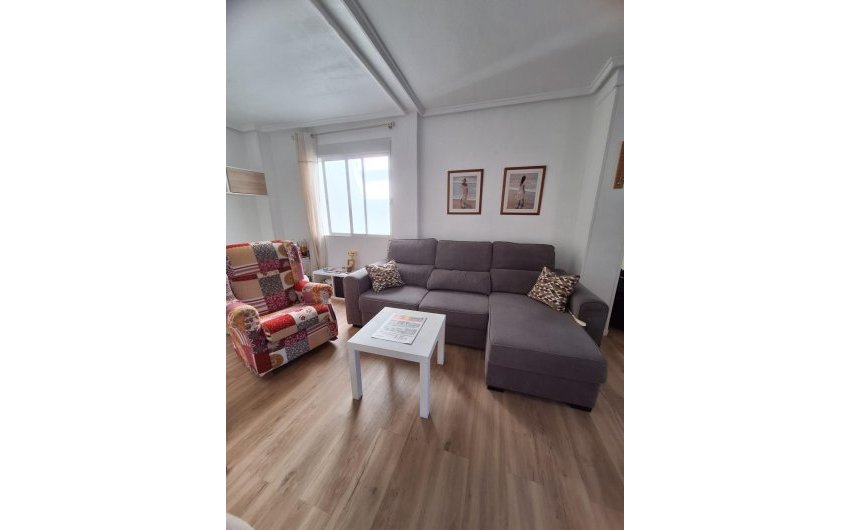 Herverkoop - duplex -
Torrevieja - Habaneras