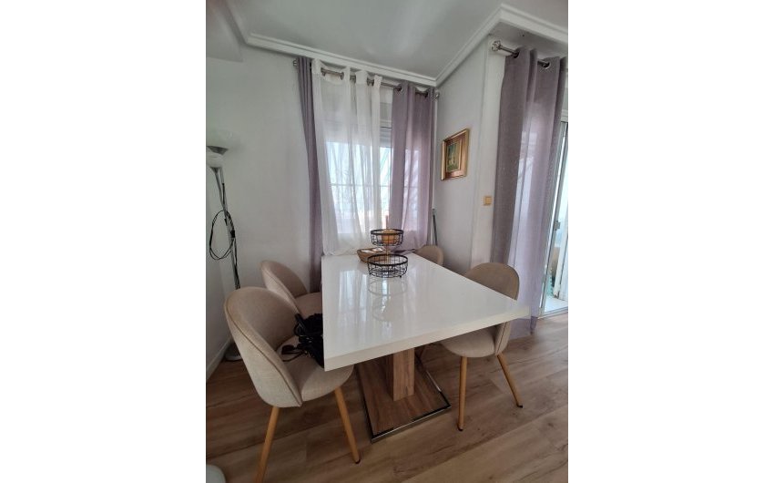 Herverkoop - duplex -
Torrevieja - Habaneras