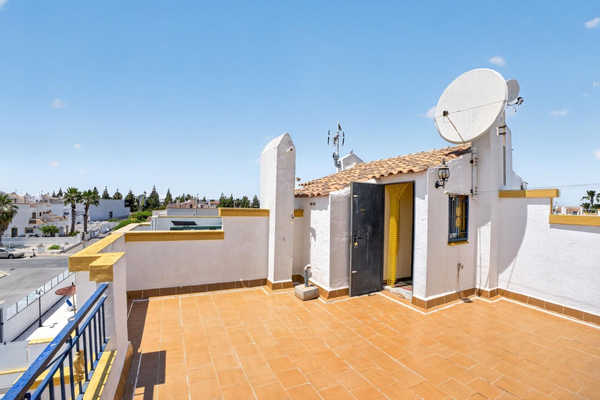 Herverkoop - duplex -
Torrevieja - La Siesta - El Salado - Torreta