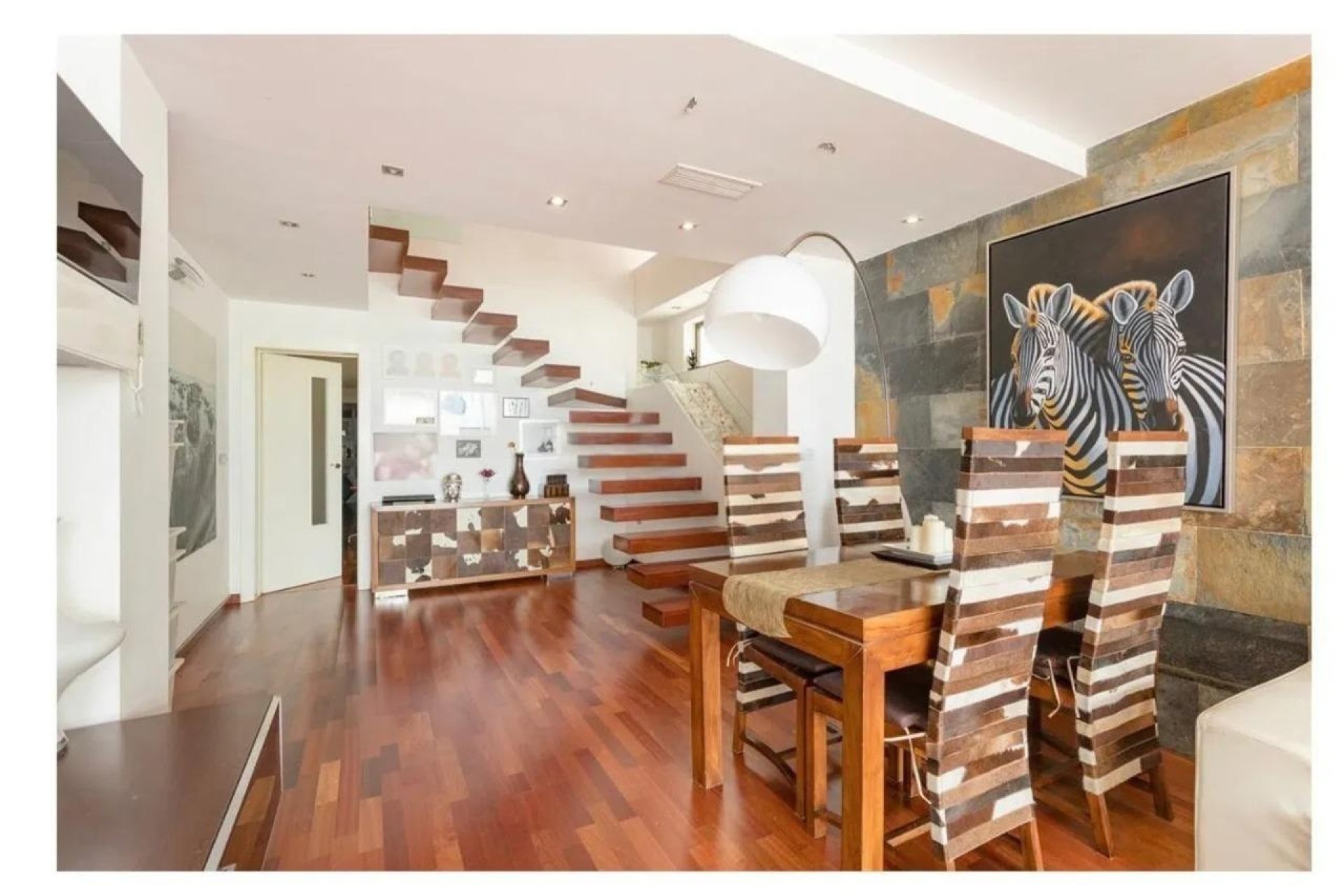 Herverkoop - duplex -
Torrevieja - Playa del Cura