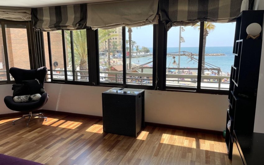 Herverkoop - duplex -
Torrevieja - Playa del Cura