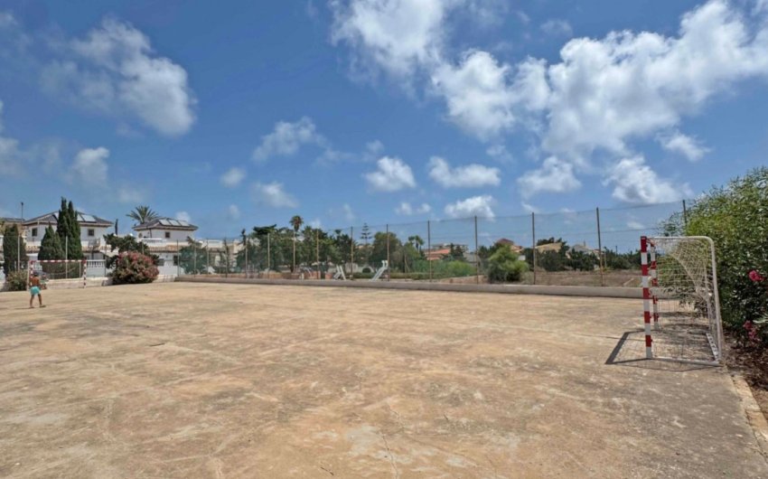 Herverkoop - duplex -
Torrevieja - Torrelamata - La Mata