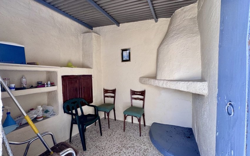 Herverkoop - Finca -
Algarinejo - Inland