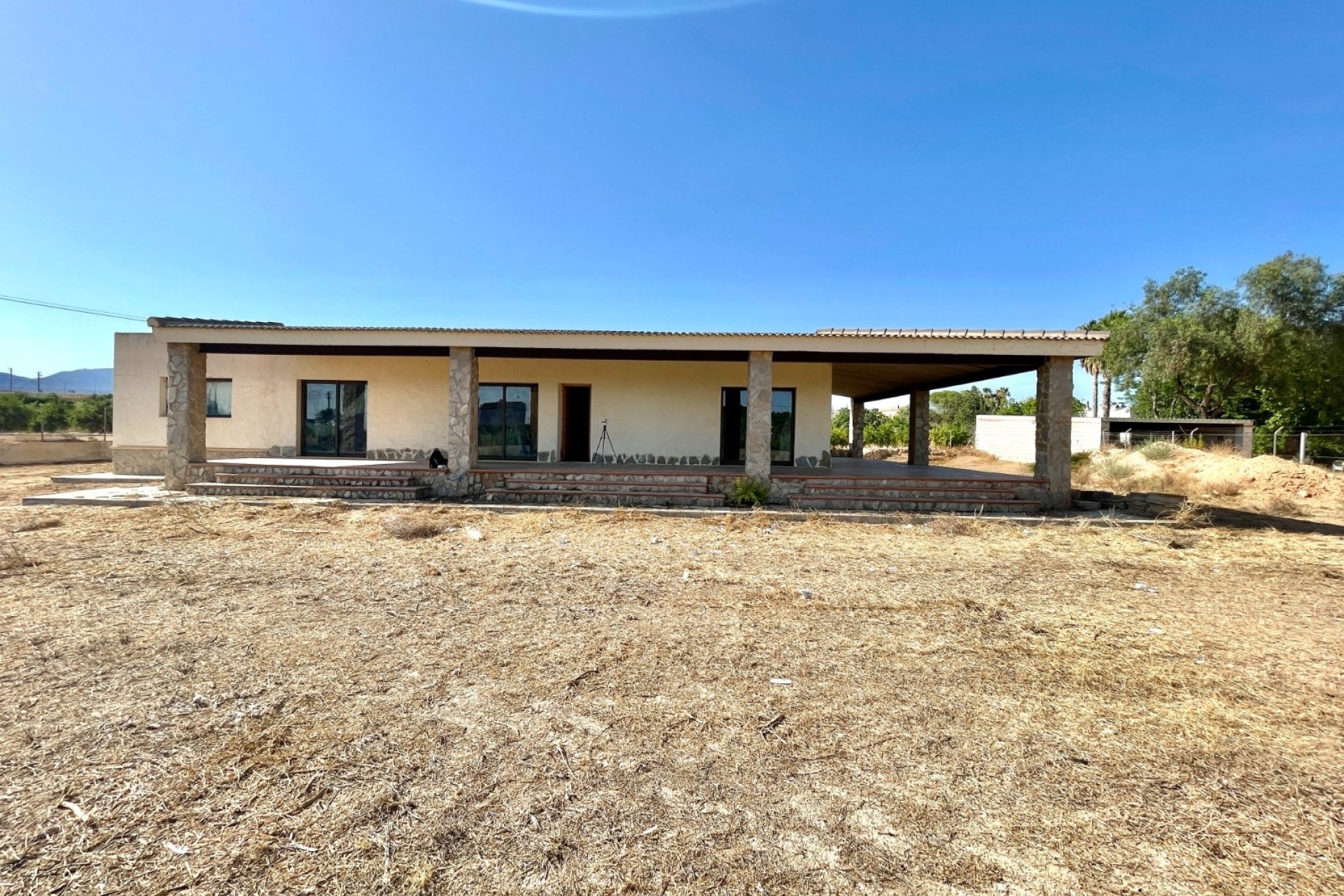 Herverkoop - Finca / Country Property -
Elche - Matola