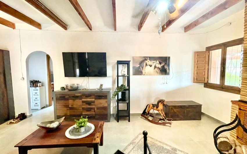 Herverkoop - Finca / Country Property -
Orihuela