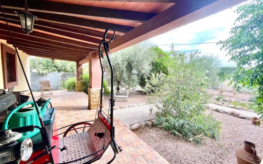 Herverkoop - Finca / Country Property -
Orihuela