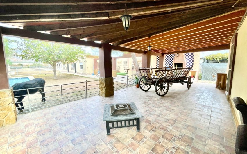 Herverkoop - Finca / Country Property -
Orihuela