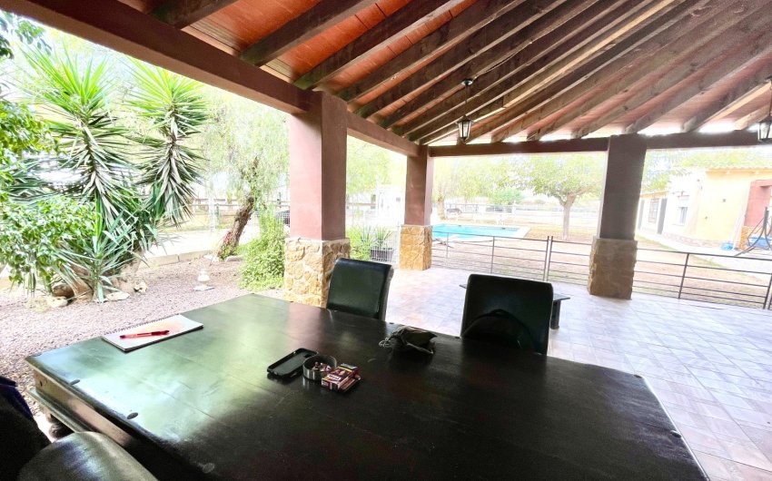 Herverkoop - Finca / Country Property -
Orihuela