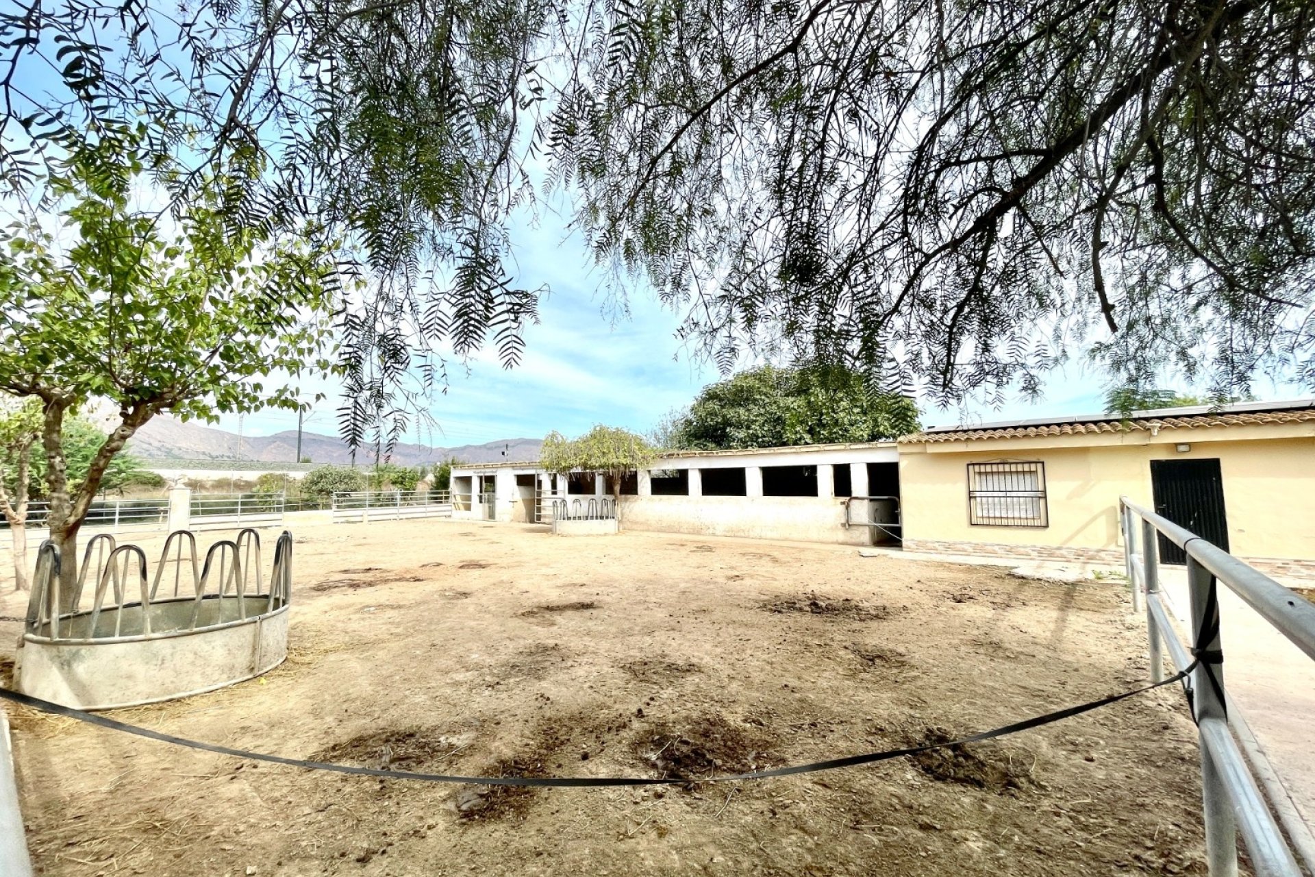 Herverkoop - Finca / Country Property -
Orihuela