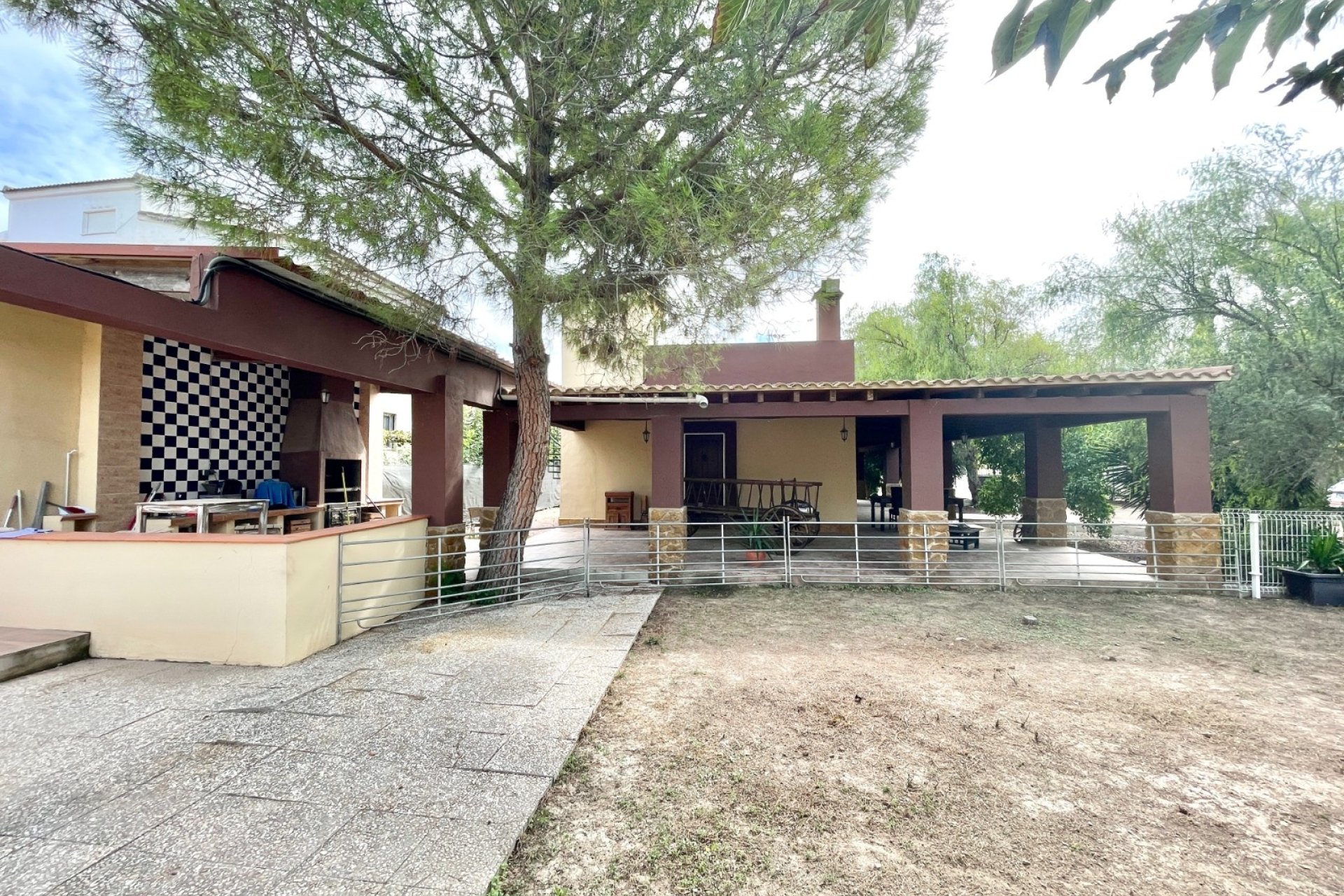 Herverkoop - Finca / Country Property -
Orihuela