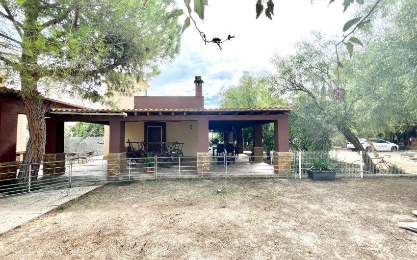 Herverkoop - Finca / Country Property -
Orihuela