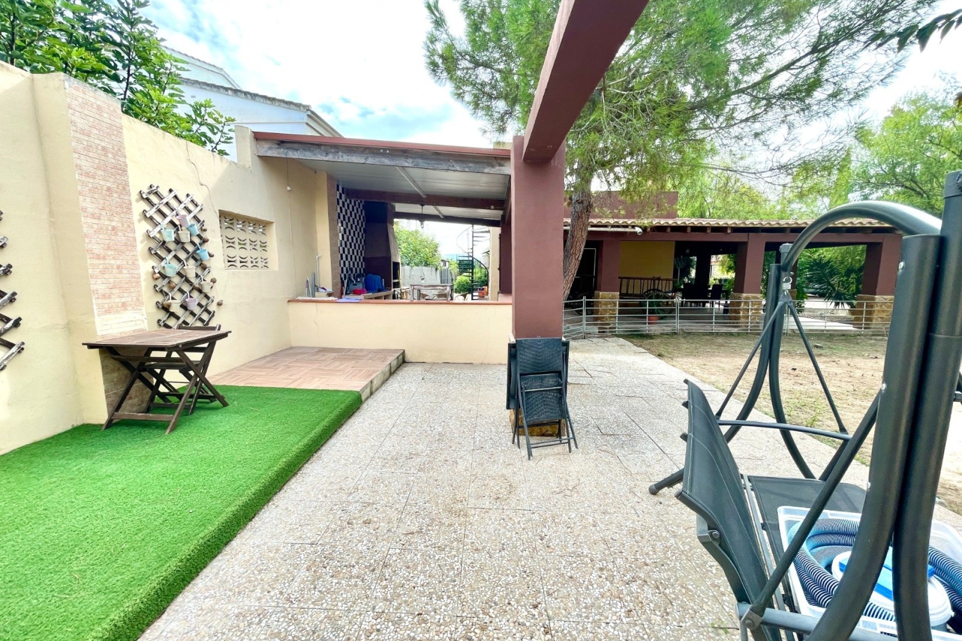 Herverkoop - Finca / Country Property -
Orihuela