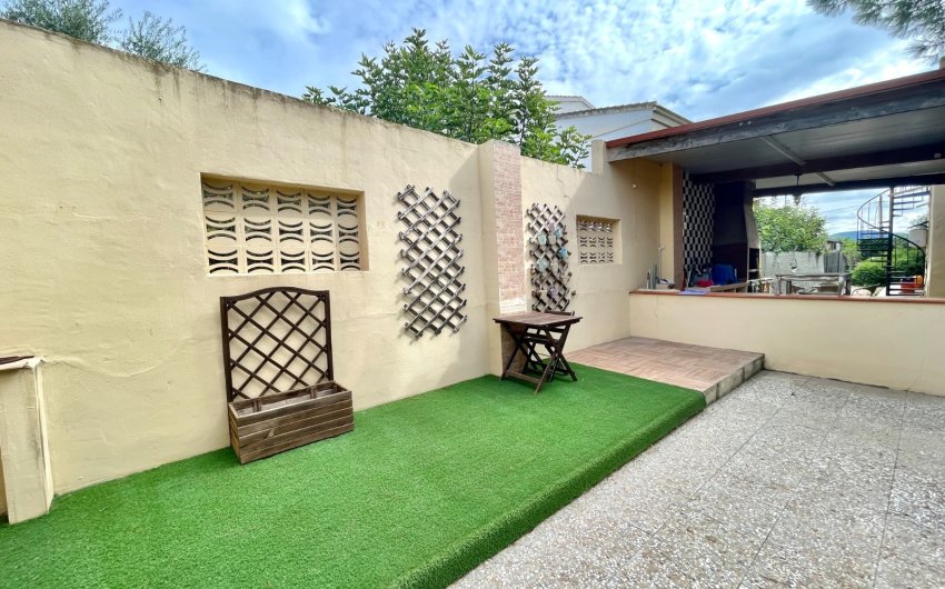 Herverkoop - Finca / Country Property -
Orihuela