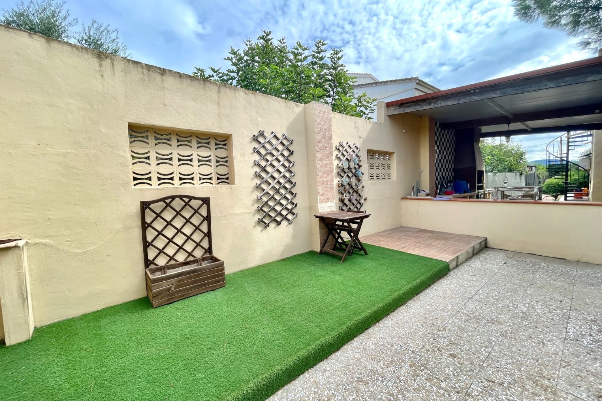 Herverkoop - Finca / Country Property -
Orihuela