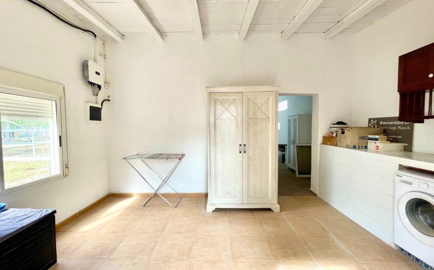Herverkoop - Finca / Country Property -
Orihuela