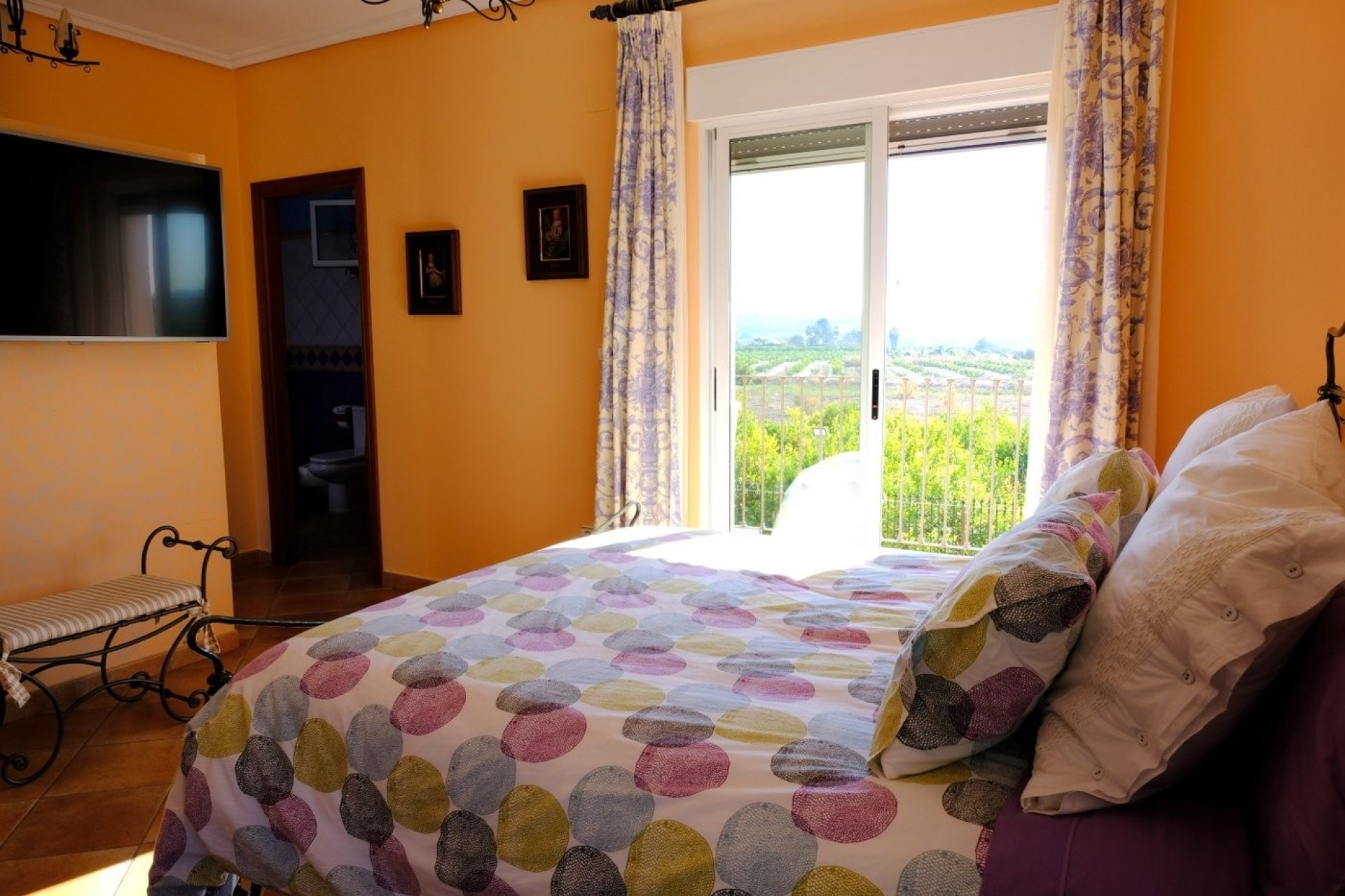 Herverkoop - Finca Country Property -
Orihuela