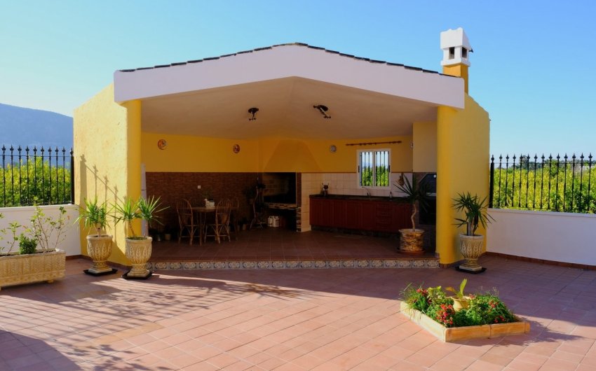 Herverkoop - Finca Country Property -
Orihuela