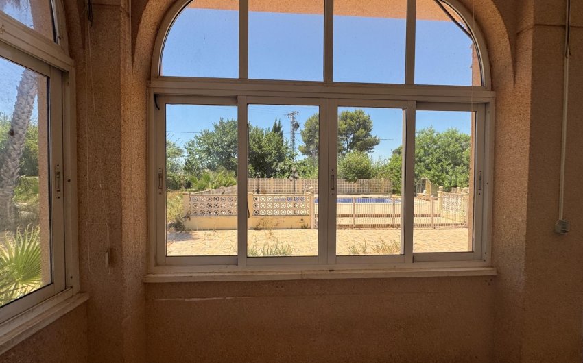 Herverkoop - Finca -
Dolores - Comunidad Valenciana