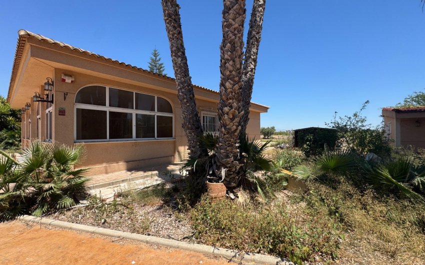 Herverkoop - Finca -
Dolores - Comunidad Valenciana
