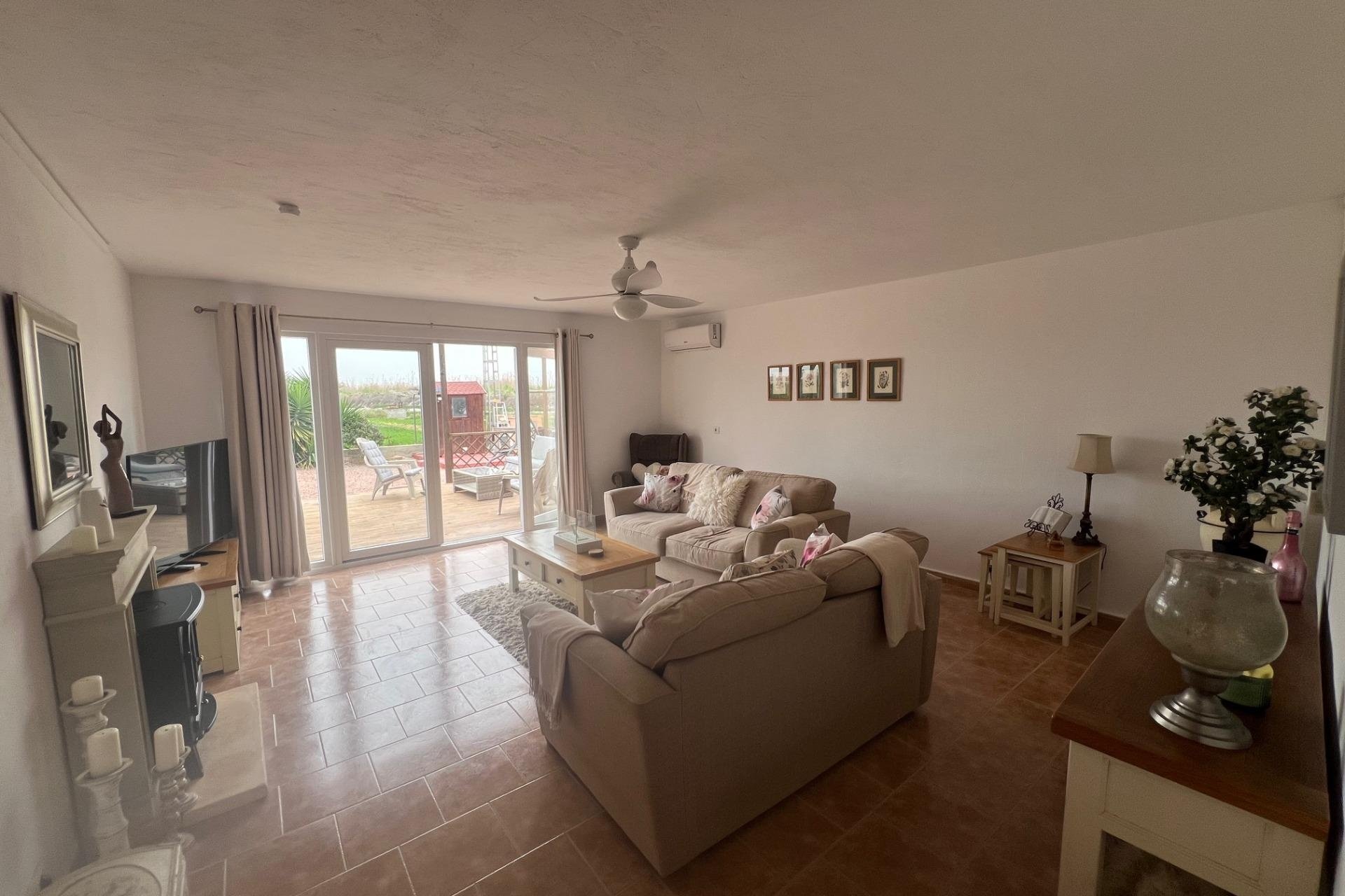 Herverkoop - Finca -
Dolores - Comunidad Valenciana