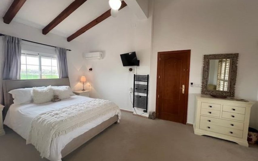 Herverkoop - Finca -
Dolores - Comunidad Valenciana