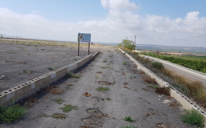 Herverkoop - Finca -
Los Montesinos