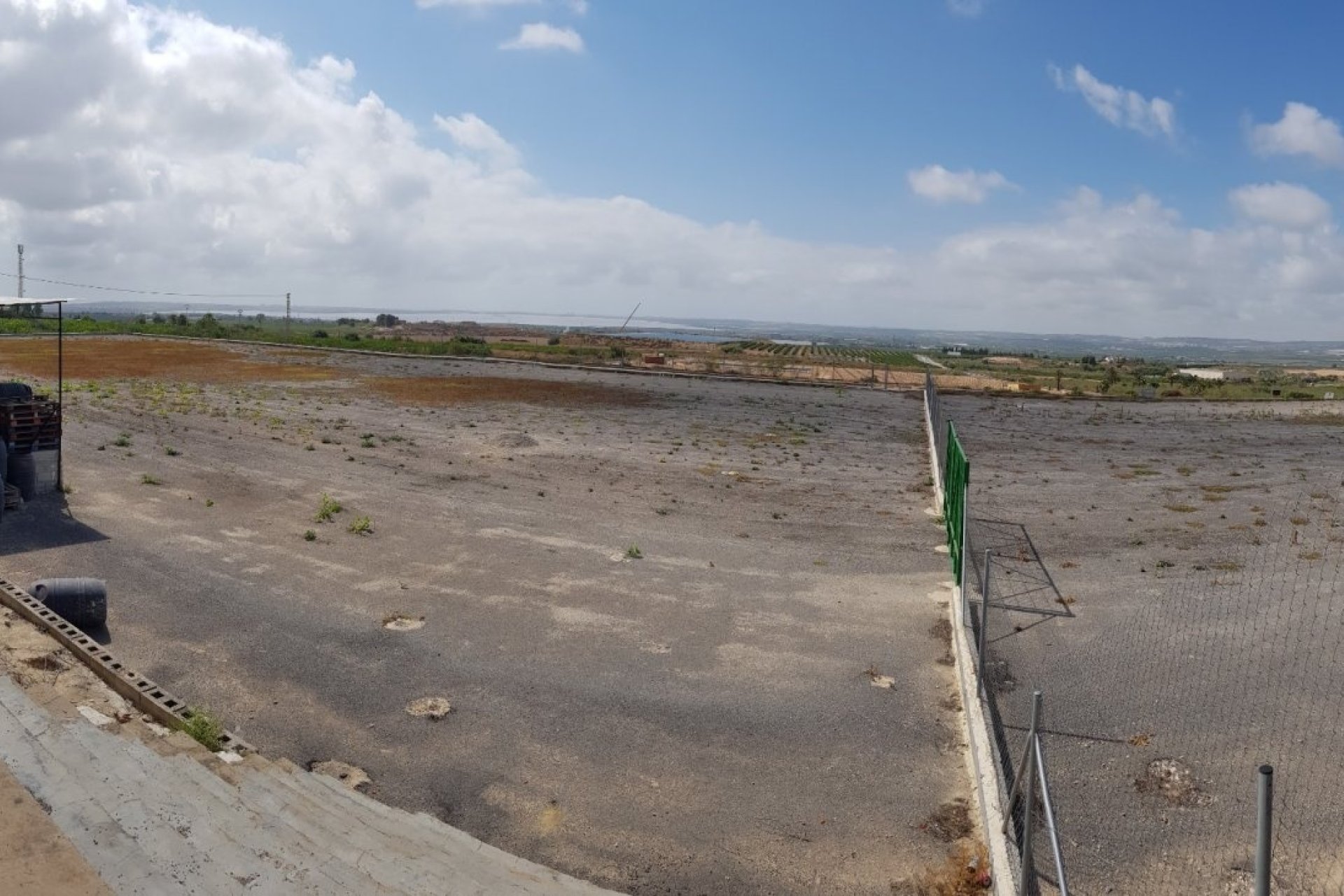 Herverkoop - Finca -
Los Montesinos