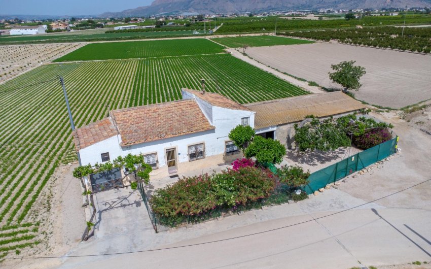 Herverkoop - Finca -
Orihuela - Desamparados-hurchillo-torremendo
