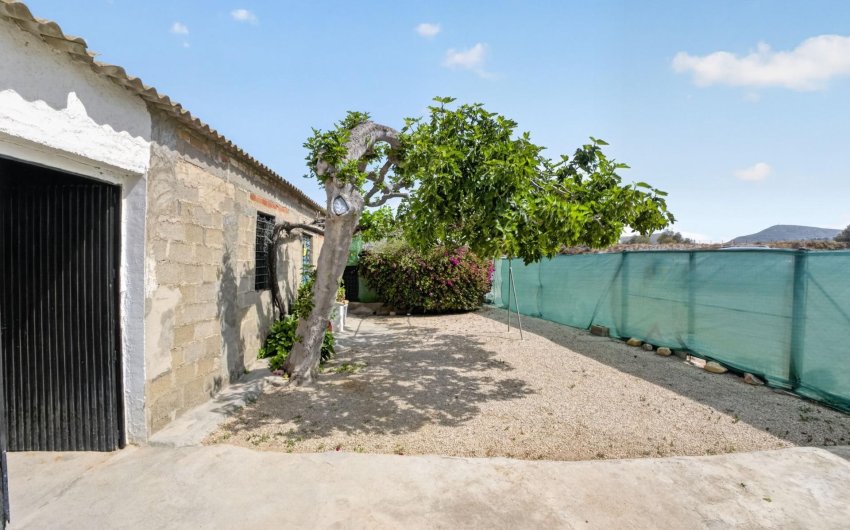 Herverkoop - Finca -
Orihuela - Desamparados-hurchillo-torremendo