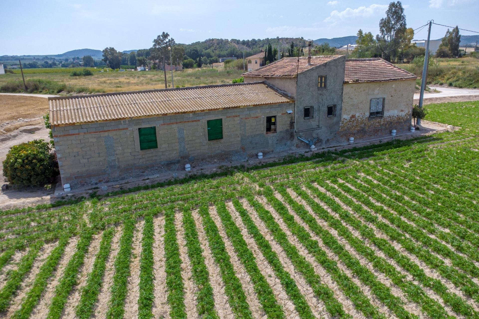 Herverkoop - Finca -
Orihuela - Desamparados-hurchillo-torremendo
