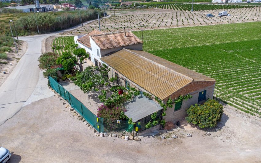 Herverkoop - Finca -
Orihuela - Desamparados-hurchillo-torremendo