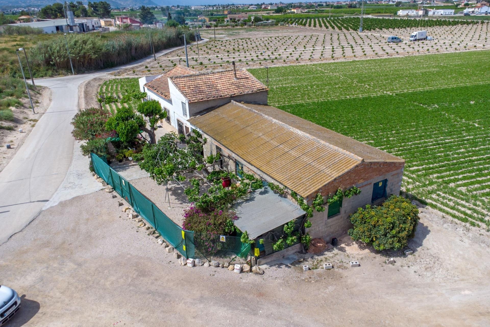 Herverkoop - Finca -
Orihuela - Desamparados-hurchillo-torremendo