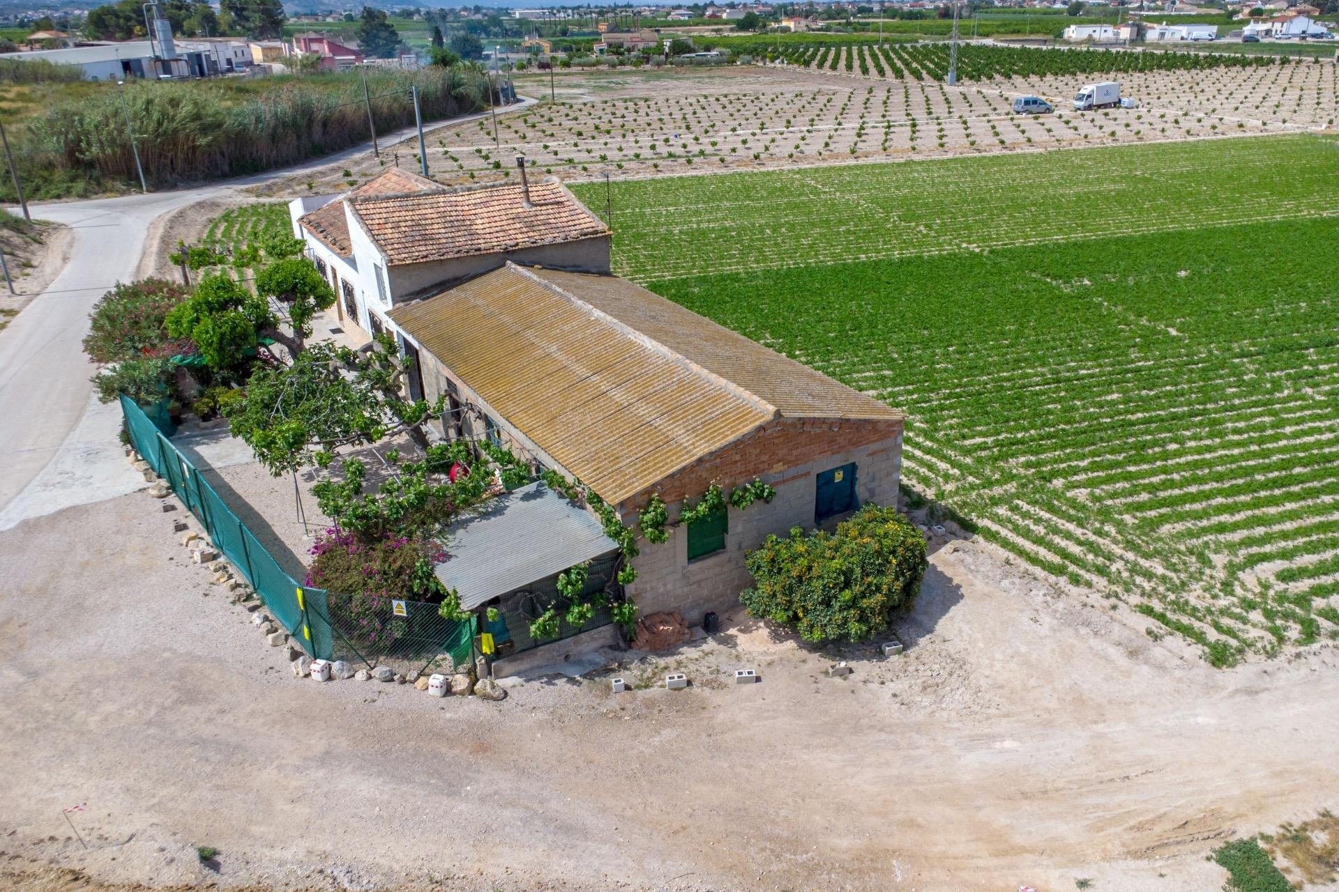 Herverkoop - Finca -
Orihuela - Desamparados-hurchillo-torremendo