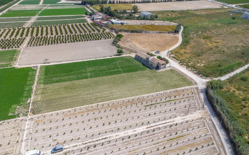 Herverkoop - Finca -
Orihuela - Desamparados-hurchillo-torremendo